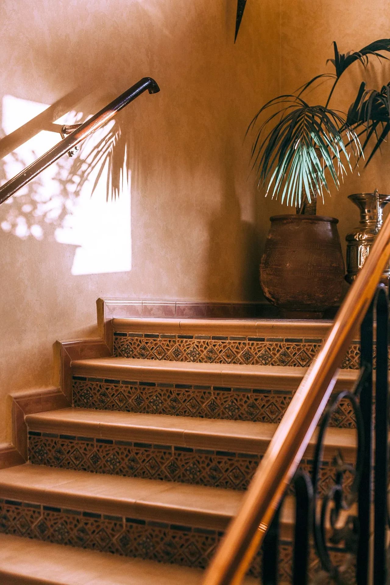 Finished home entryway with reinforced concrete stairs